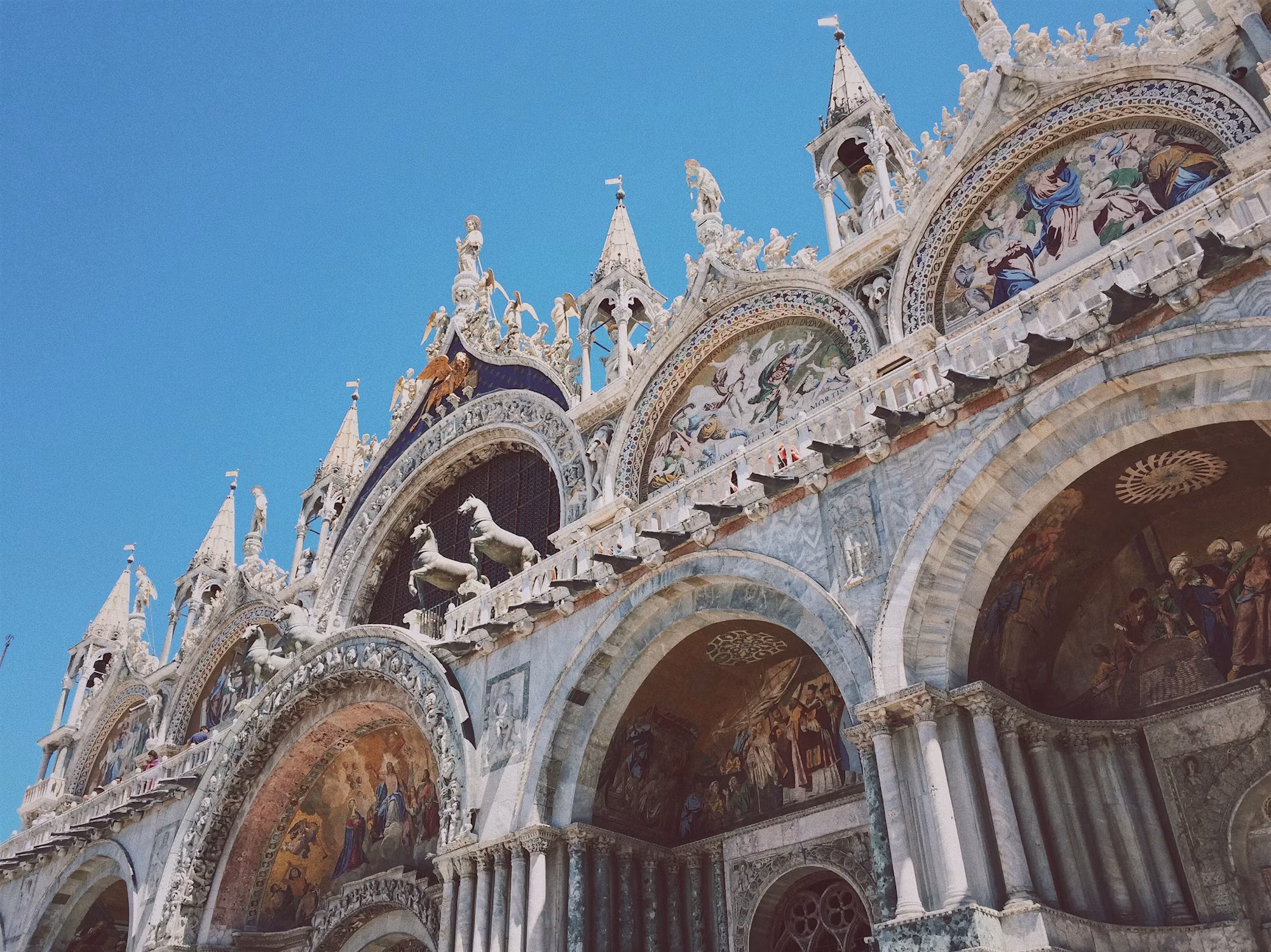 The Art of Mindful Travel: Exploring the World with Intention